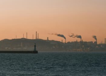 Aplikasi Nafas Indonesia Tunjukkan Kualitas Udara Buruk, DLH Ragukan Metodologi Pengujian