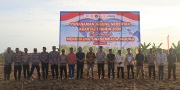 Sinergi di Lahan Pertanian, Kapolres PPU Pimpin Penanaman Jagung Serentak Dukung Swasembada 2026