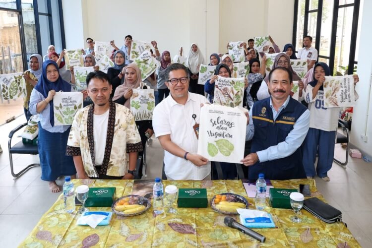 Penguatan Ekonomi Kreatif Berbasis Wastra, Otorita IKN dan Bank Indonesia Dorong Peningkatan Kapasitas Masyarakat Melalui Pelatihan Ecoprint