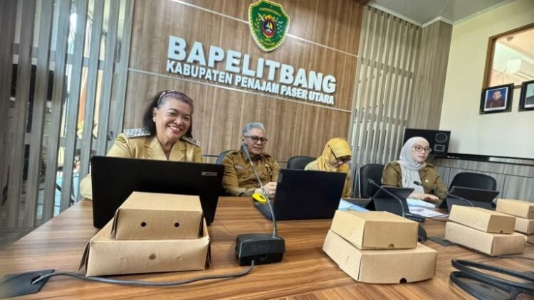 Kepala DP3AP2KB PPU Hadiri Musrenbang Tematik Kelompok Rentan