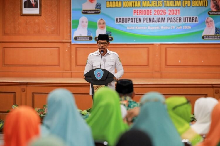 Wabup PPU Hadiri Pelantikan Pengurus PD-BKMT