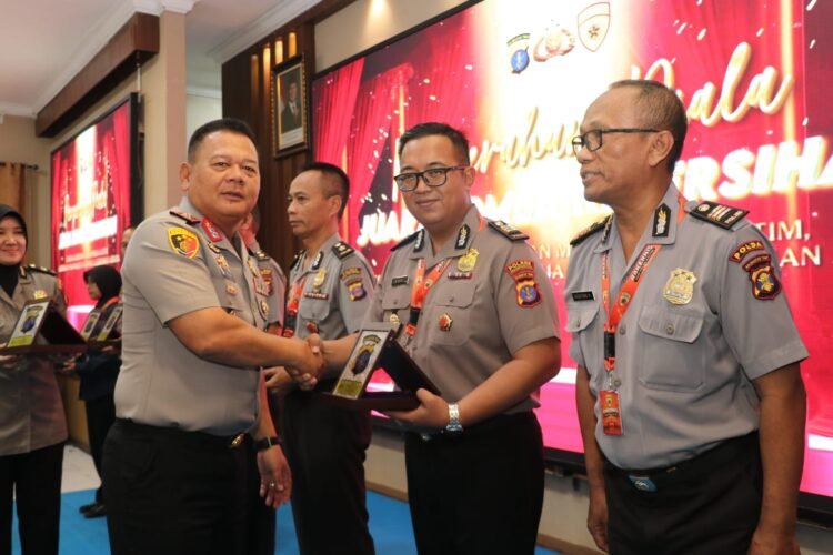 Polres PPU Raih Tiga Prestasi Membanggakan, Juara III Lomba Kebersihan Mako, Ketahanan Pangan, dan Manajemen Media Tingkat Polda Kaltim