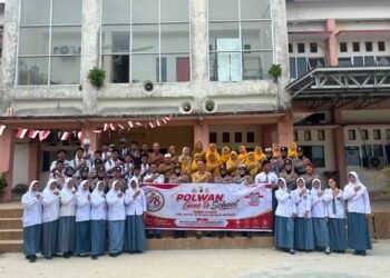 Sambut Hari Jadi ke-78 Polwan RI, Polwan Polres PPU Edukasi Pelajar Lewat Polwan Goes to School